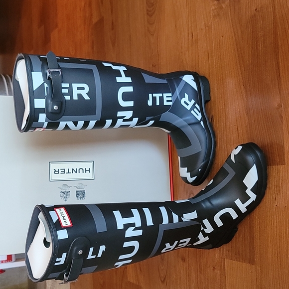 HUNTER Tall Exploded Logo Rain Boot Size 8 - Picture 4 of 11